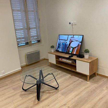 Grand F3 de 71m2 en plein centre ville Arpajon Extérieur photo
