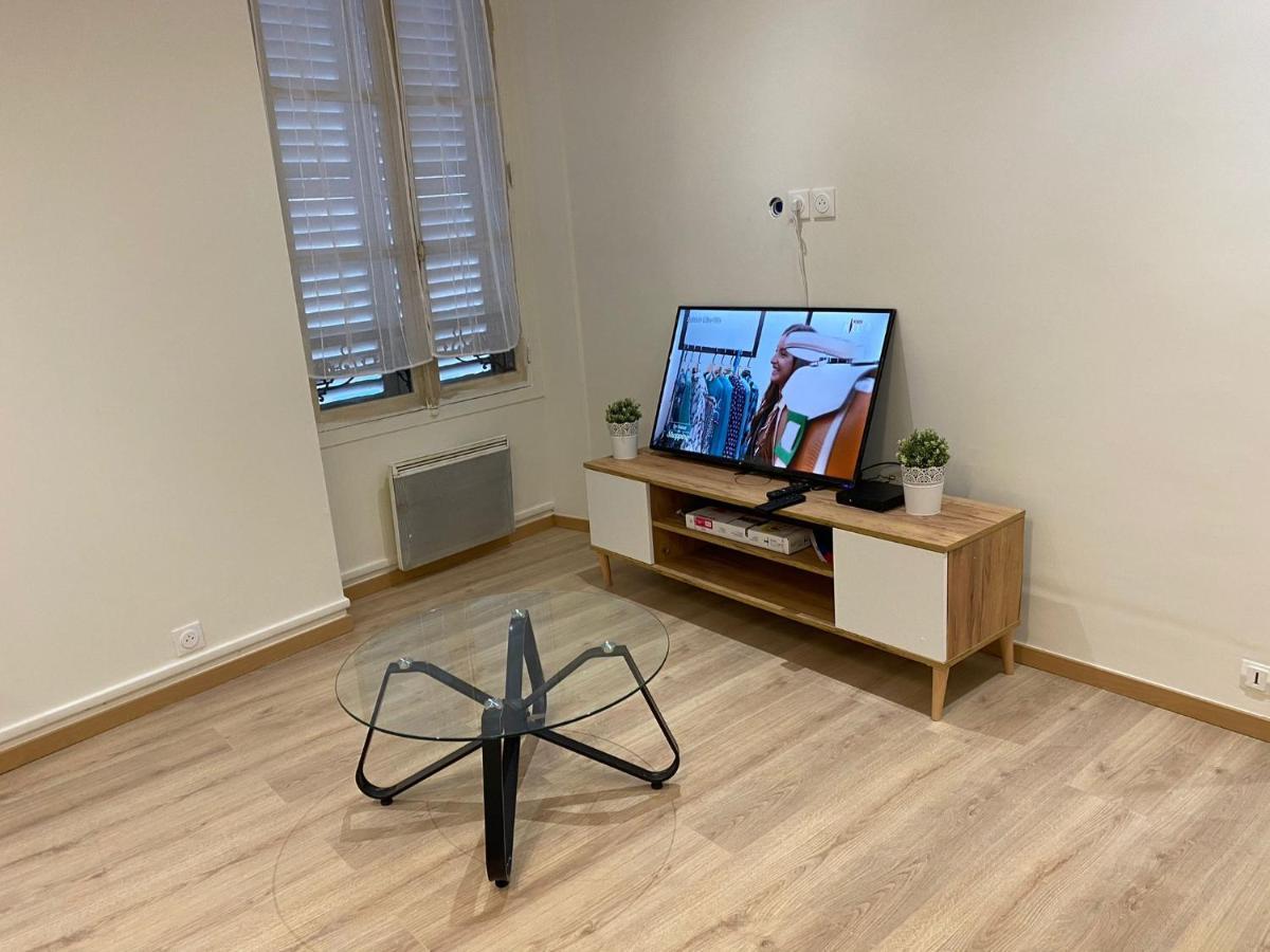 Grand F3 de 71m2 en plein centre ville Arpajon Extérieur photo