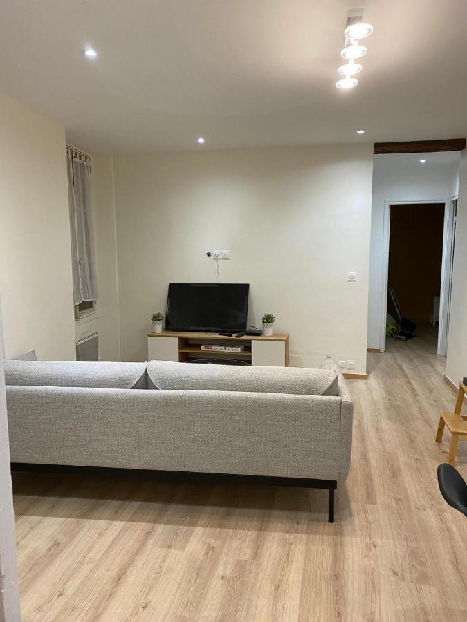 Grand F3 de 71m2 en plein centre ville Arpajon Extérieur photo